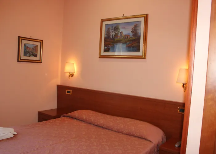 Aristotele Otel Roma