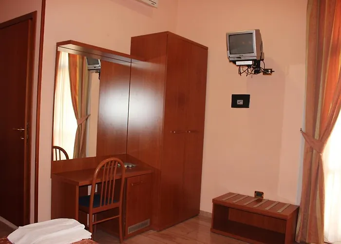 Otel Aristotele 2*
