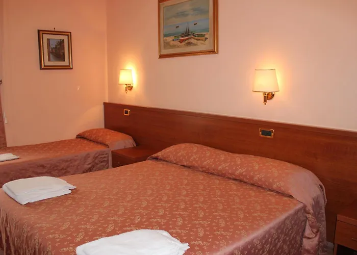 Otel Aristotele 2*